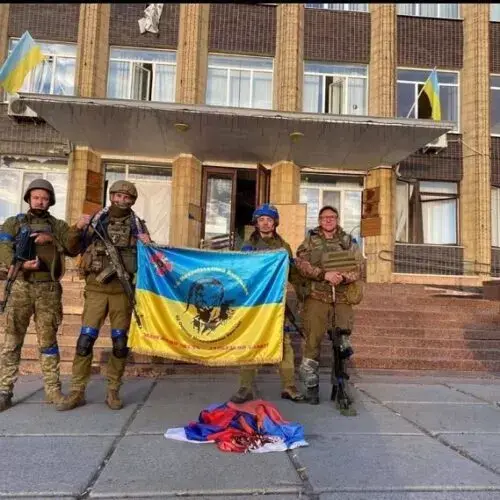 Успехи ВСУ в Харьковской области: россияне отступают к границе с награбленным