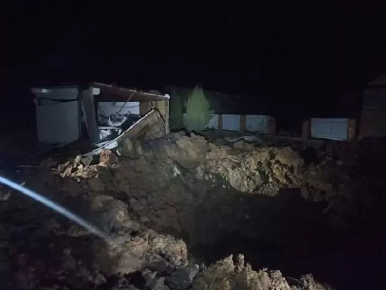 У Вовчанську виникла пожежа через вибух ворожого снаряду