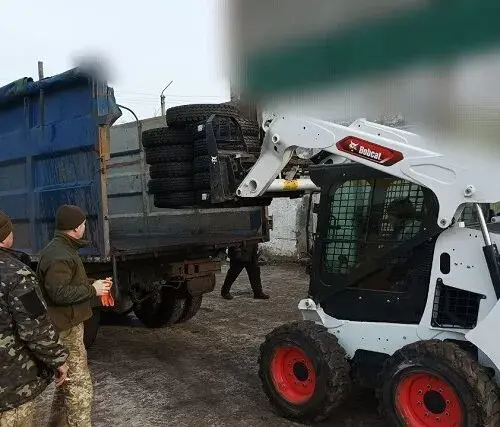 Мінаєва передала військовим вантаж волонтерської допомоги