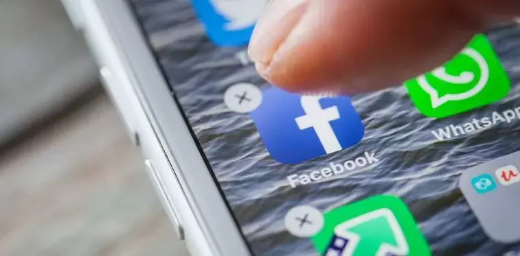 Как пополнить свой профиль на Facebook