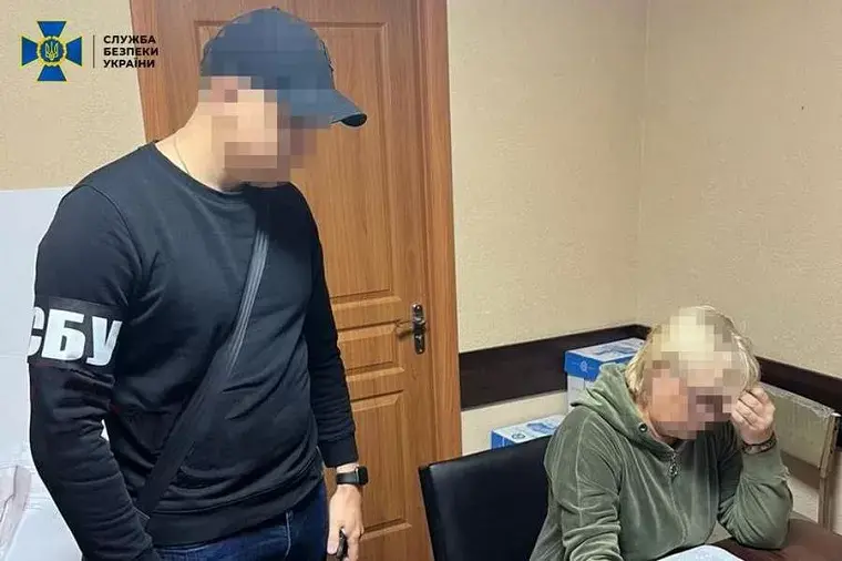В Волчанске задержали учителя-коллаборантку