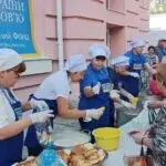 В Чугуєві розпочали видачу гарячих обідів
