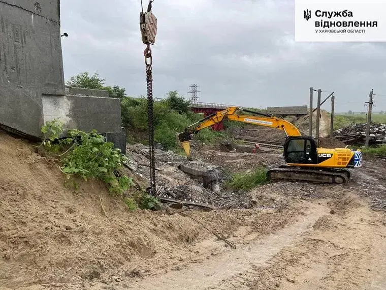 На Харківщині відбудують два мости, які зруйнували росіяни