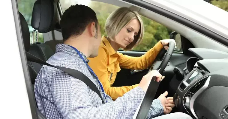 Як вибрати автоінструктора у Дніпрі