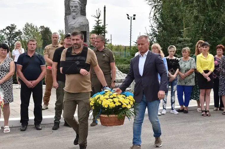В Печенегах открыли Аллею памяти погибших героев