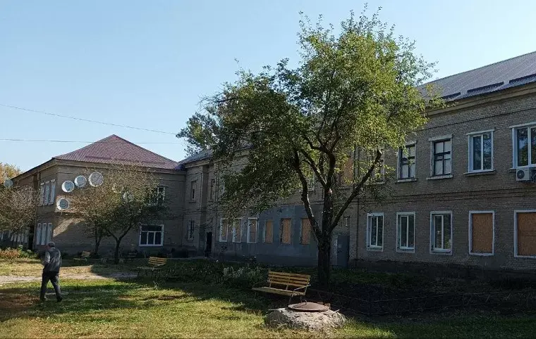В Чугуеве отремонтировали еще один поврежденный дом на Авиаторе: фото