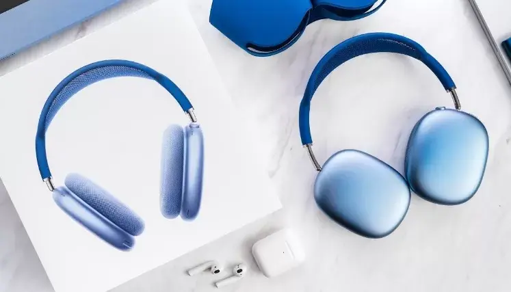 Apple или JBL: какие наушники лучше