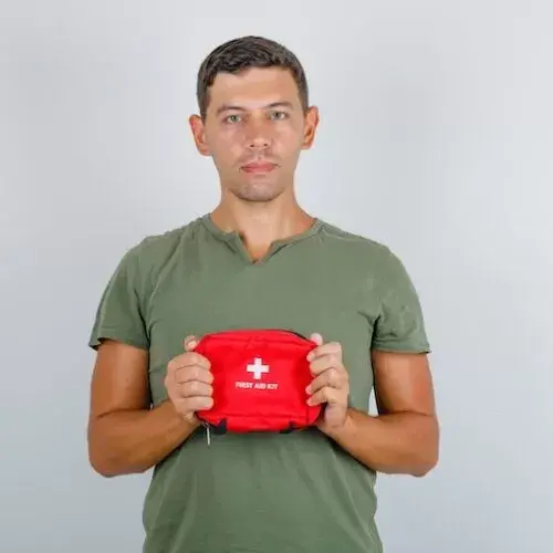 Как выбирать подсумки для магазина и аптечки, а также другие вещи в магазинах военторга?