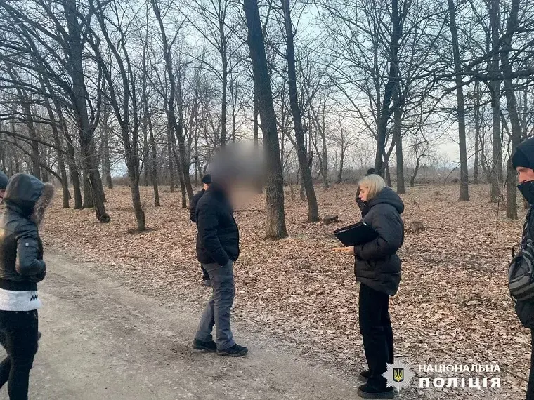 В Чугуєві затримали чоловіка, який робив закладки з наркотиками