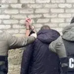 Мешканця Чугуївщини засудили на 10 років за наведення ракет на Харків