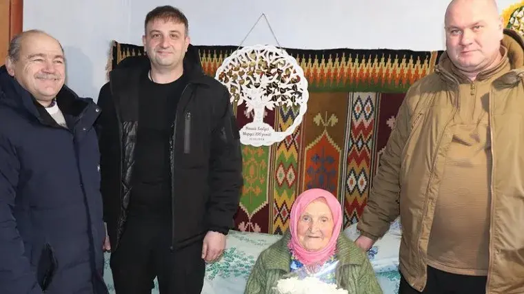 Пережила две войны: жительницу Чугуевщины поздравили со 100-летием