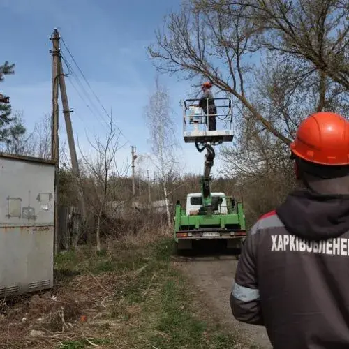 На Чугуевщине энергетики восстанавливают электроснабжение в Рубежном