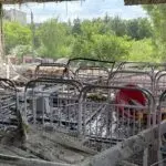 В Чугуєві вихователі ліквідують наслідки обстрілу 22 травня
