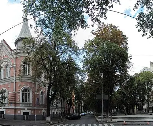 Чугуевский городской суд объяснил, кто имеет право на бесплатную правовую помощь