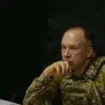 Збирають нові сили: Сирський розповів про ситуацію у Вовчанську