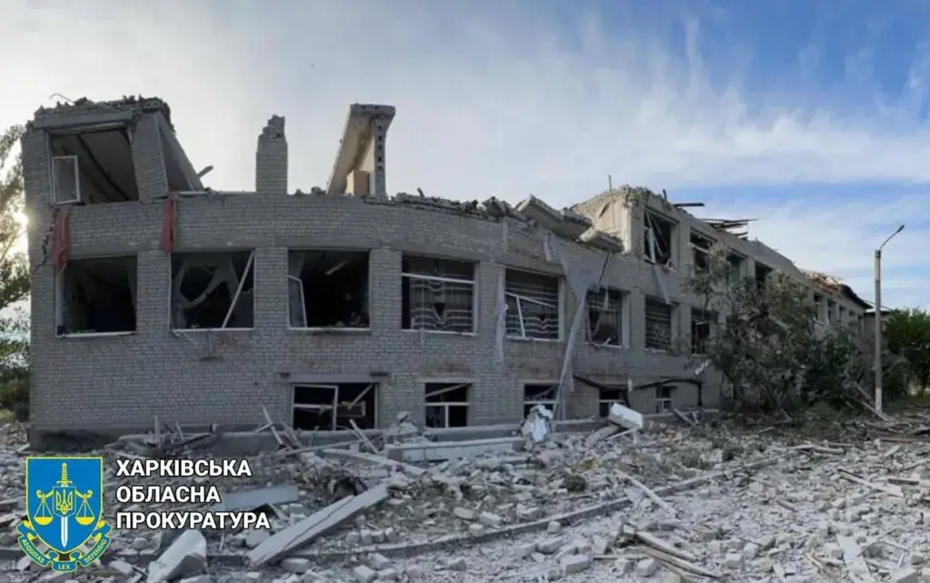Харківська облпрокуратура показала наслідки удару по Хотімлі