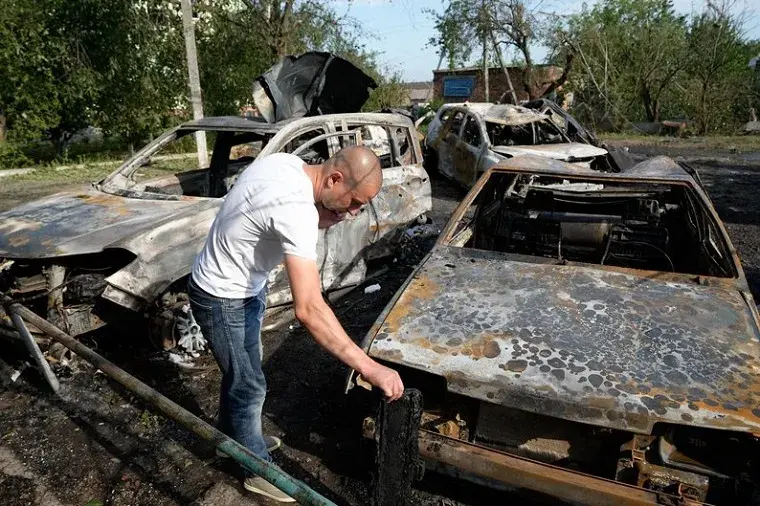 Обстріл Чугуєва: в поліції розповіли про стан постраждалого від вибуху хлопця