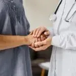 Де взяти гроші на невідкладне лікування: варіанти швидкого отримання коштів