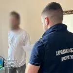 Мешканець Чугуївщини виготовляв цигарки для продажу в гаражі батька