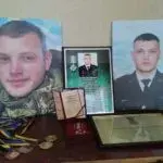 В Чугуєві батькам загиблого воїна вручили нагороди