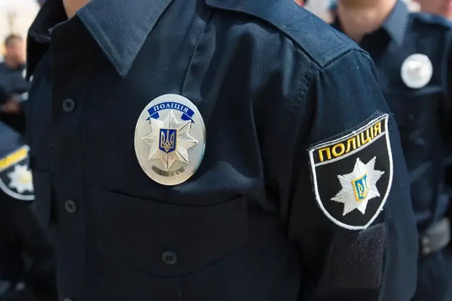 У Чугуєві чоловік обікрав квартиру сусідів через балкон