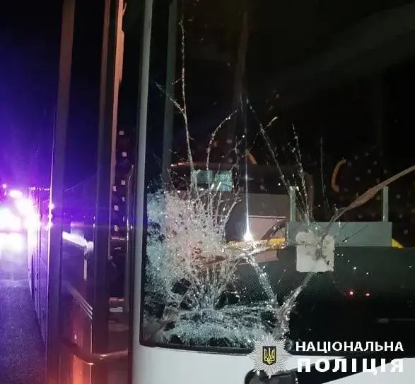 В Чугуївському районі автобус переїхав чоловіка: пішохід загинув
