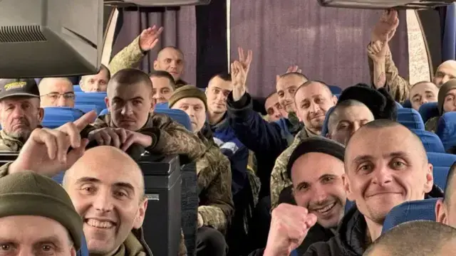 Из российского плена освободили 11 защитников с Харьковщины