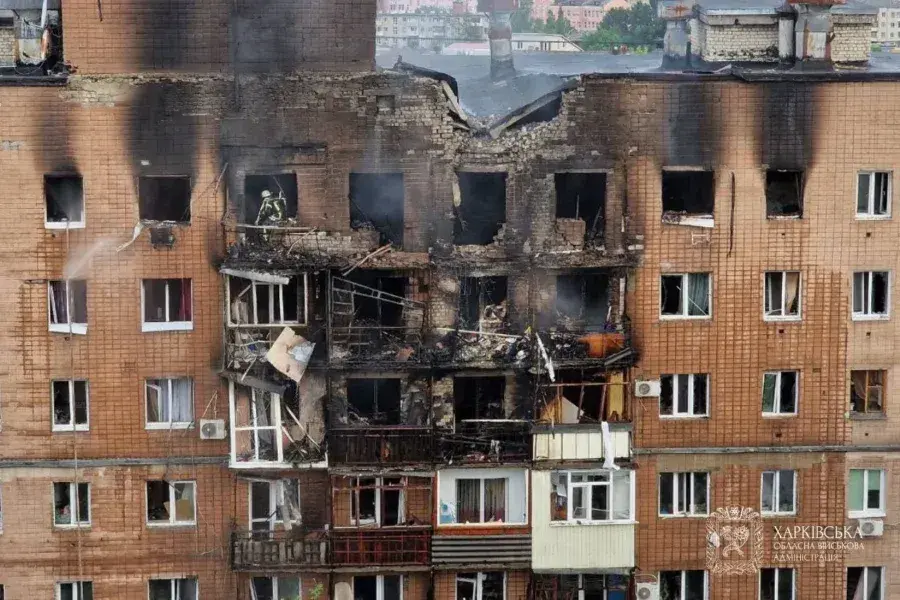 Адская ночь в Харькове: 53 дрона, ракета и 4 КАБа — есть погибшие и раненые