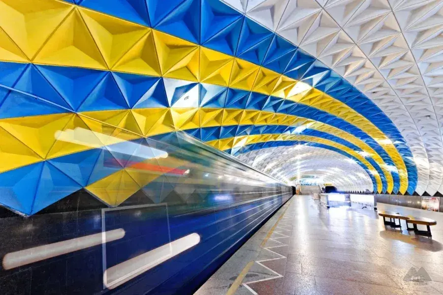 Подовжений графік метро та автобусів у Харкові: коли оприлюднять новий розклад