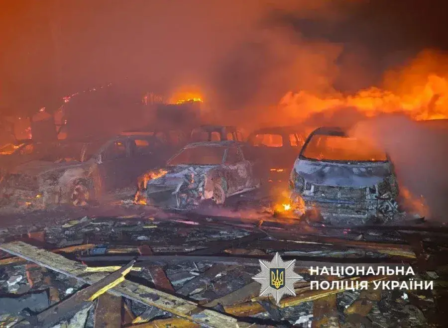 Масована атака на Чугуїв: горіли навчальний заклад, СТО та поштове відділення