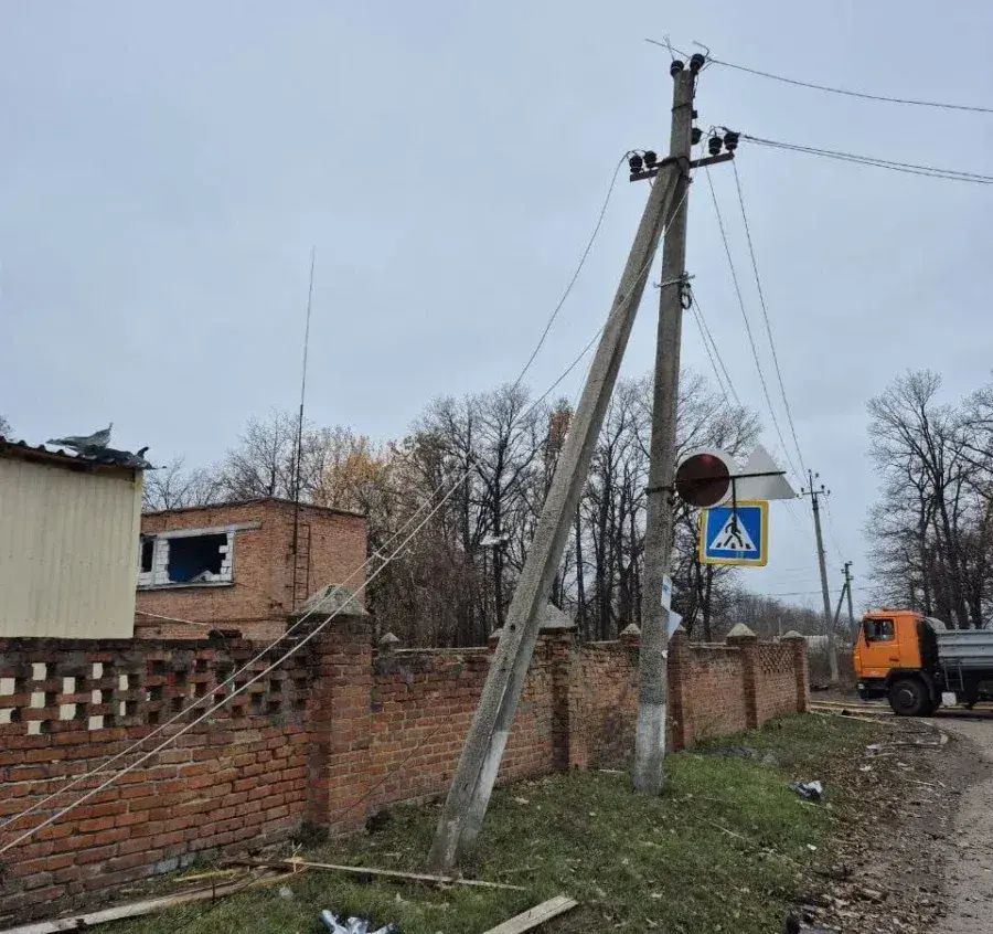Світло повернулося: у Чугуєві відновили електропостачання після обстрілу дронами