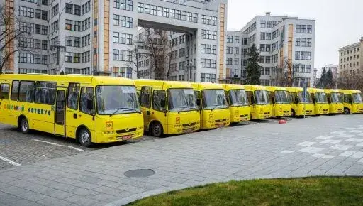 Чугуевщина получила новые школьные автобусы: детям гарантируют безопасный подвоз