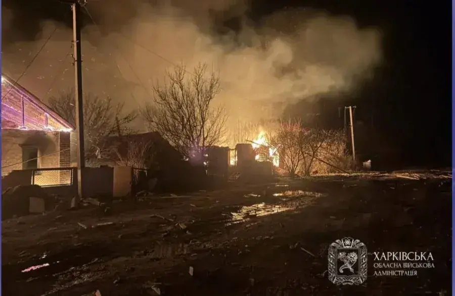 У Мартовому на Чугуївщині дрони атакували житлові будинки: двоє людей поранені