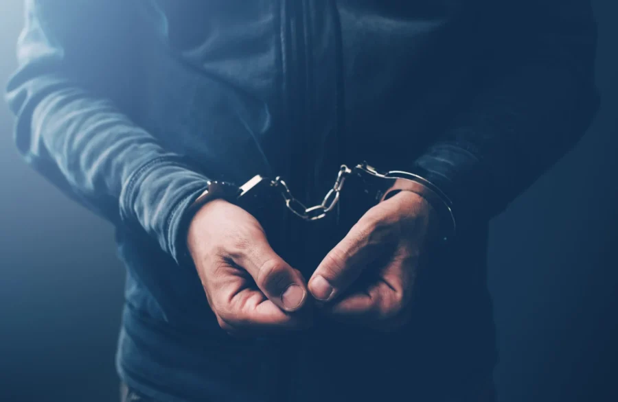 Поліція Харківщини розслідує серію злочинів проти дітей: підозрюваному 15 років