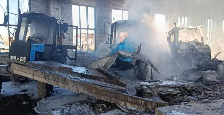 Росіяни знову атакували Чугуїв: ракета влучила у промисловий об’єкт