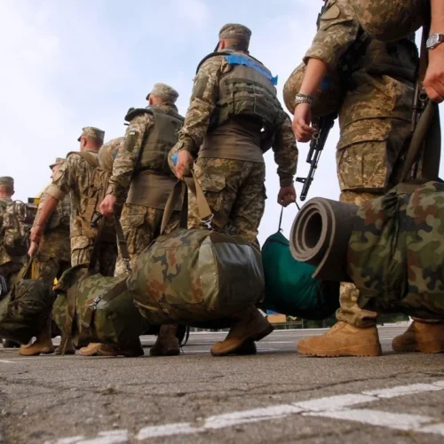 Що означає сон, у якому забрали ТЦК, вручили повістку або відправили до навчального центру