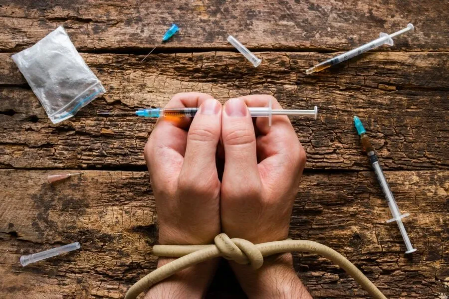 Лікування наркоманії: чому важлива послідовна робота із залежністю
