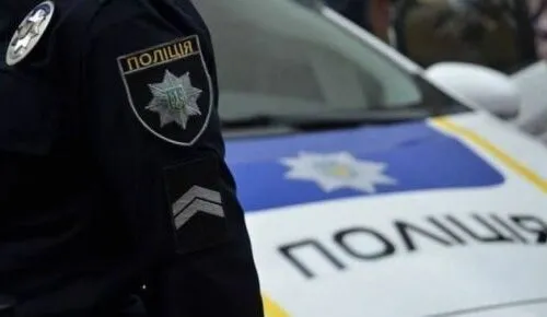 На Салтівці чоловік поранив патрульних поліцейських ножами