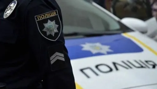 На Салтівці чоловік поранив патрульних поліцейських ножами